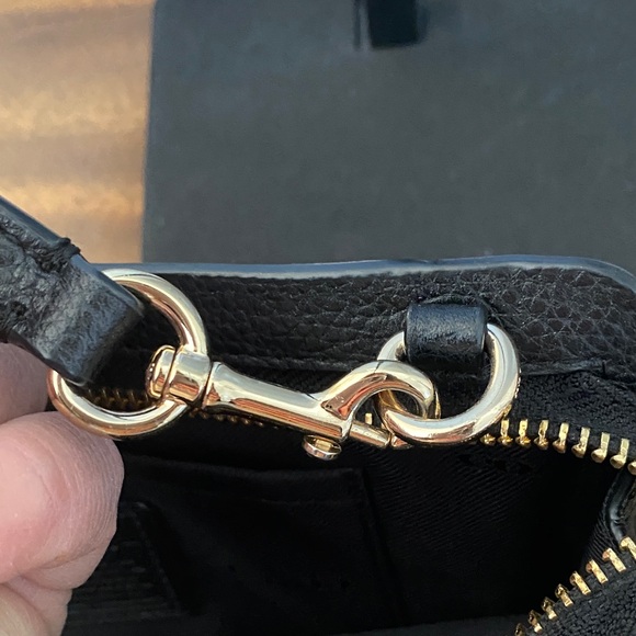 Coach Noa Pop-up Messenger Pouch Black Pebbled Leather Crossbody Bag - Picture 9 of 13